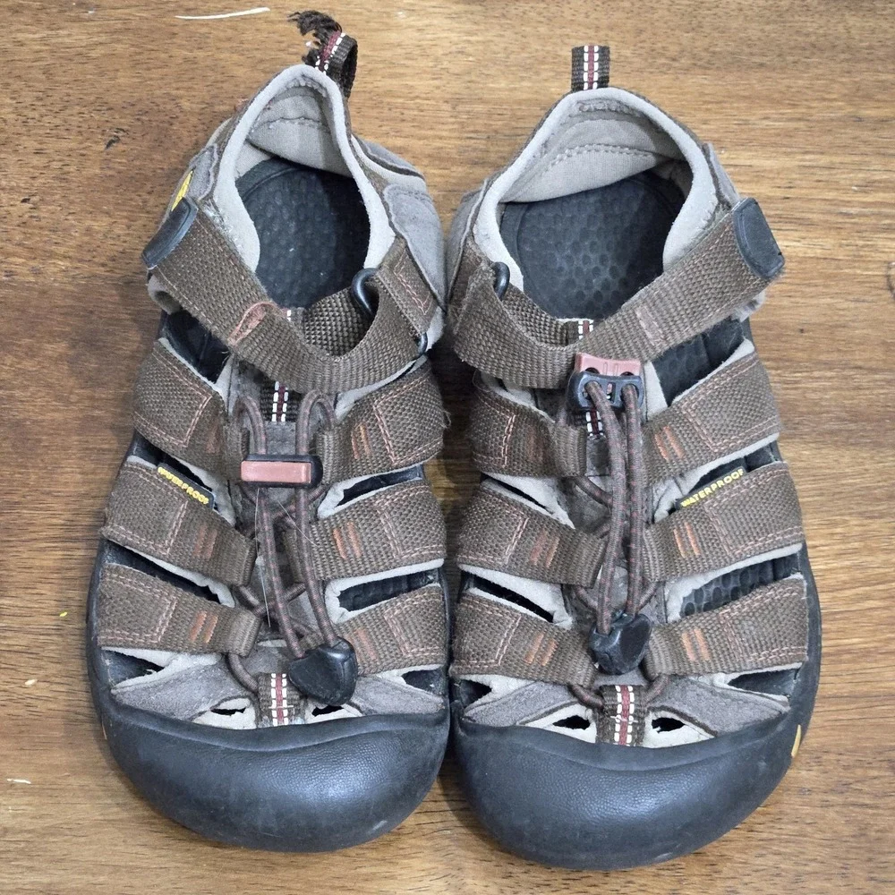 KEEN‎ NEWPORT Brown Hiking Sandals Size 3 Waterproof Outdoor Travel Shoes